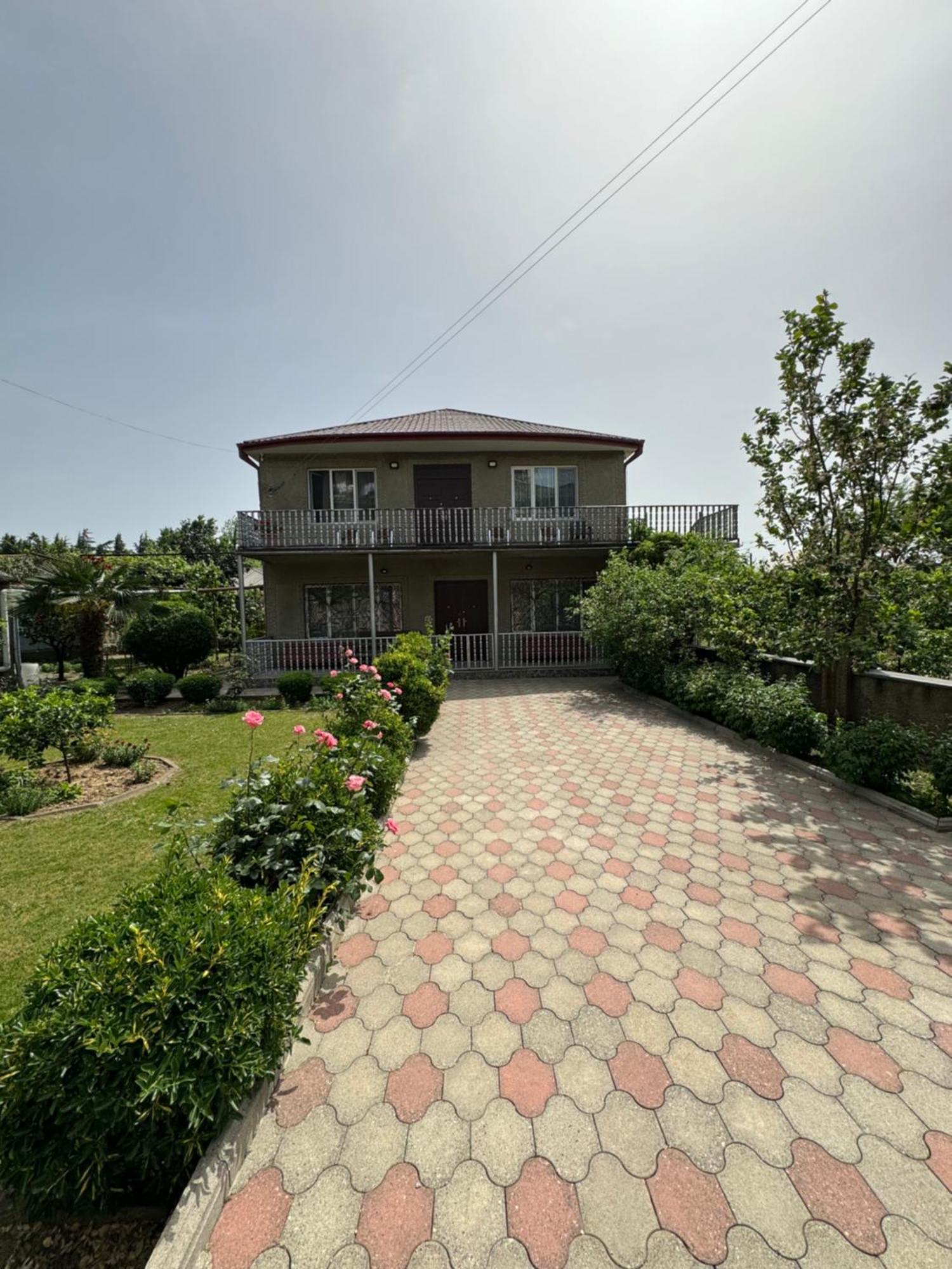 Hotel Oniks Kutaisi Exterior photo